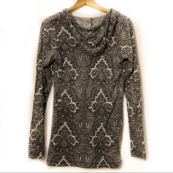 The Balance Collection Paisley Print Light Hoodie - Picture 5 of 5